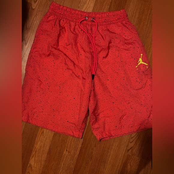 Jordan salmon Athletic Shorts with Black Speckles - Picture 1 of 4